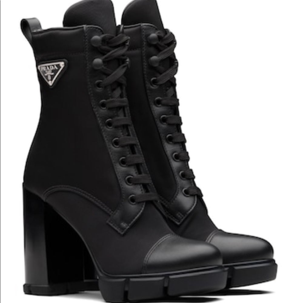 Prada
triangle-logo boots